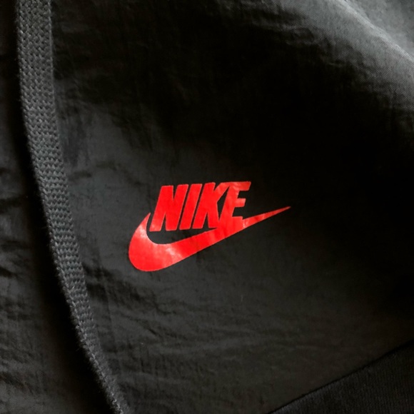 Nike just do it light jacket - Picture 3 of 4